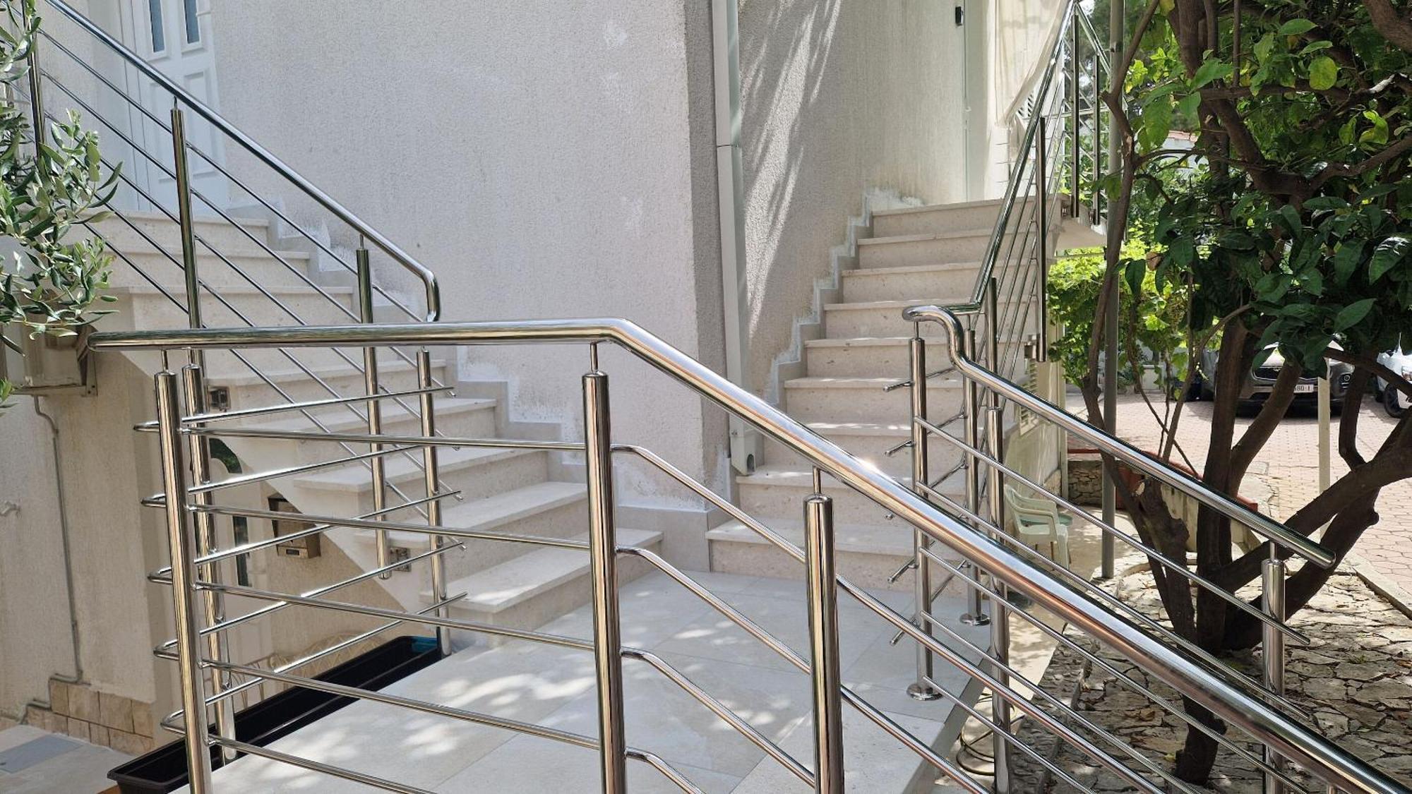 Apartments Ivan สลาทิเน ภายนอก รูปภาพ